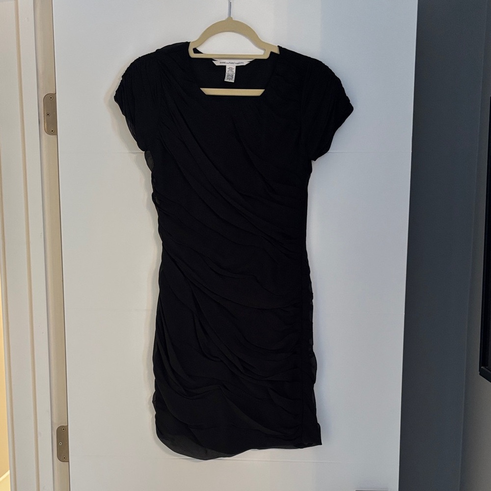 Diane Von Furstenberg Black Ruched Mini Dress 100% Silk